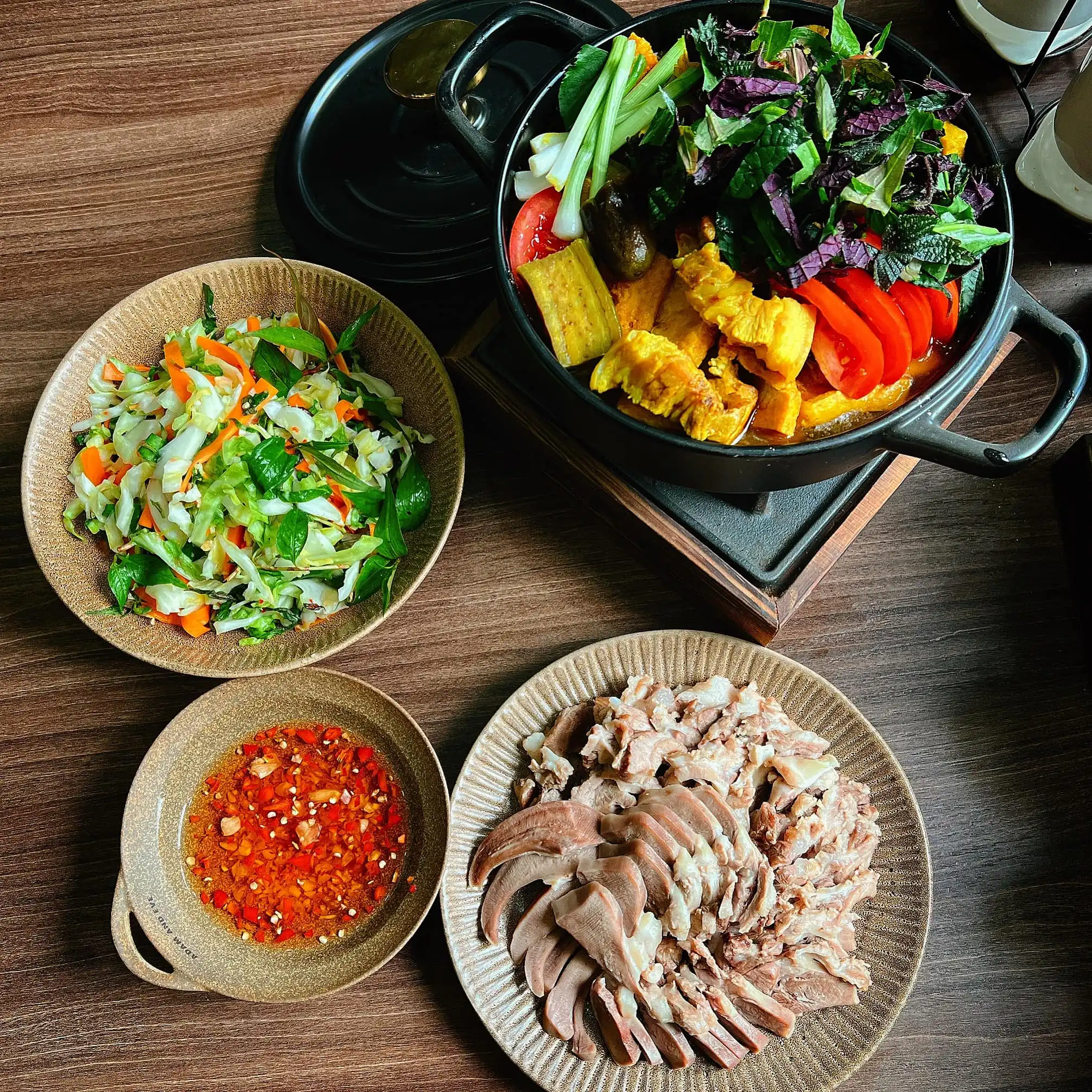 Tối nay chưa biết ăn gì, tham khảo ngay 30 mâm cơm nhà ngon miệng đẹp mắt - 24