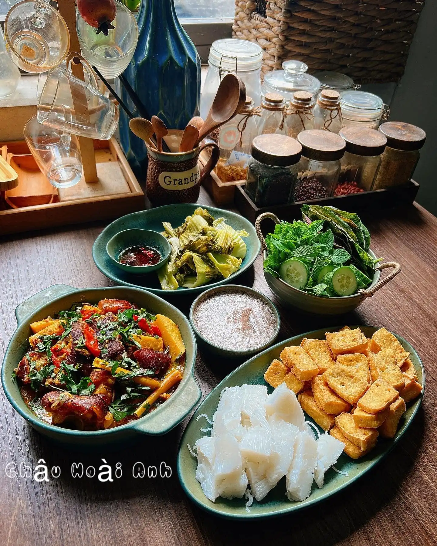 Tối nay chưa biết ăn gì, tham khảo ngay 30 mâm cơm nhà ngon miệng đẹp mắt - 11